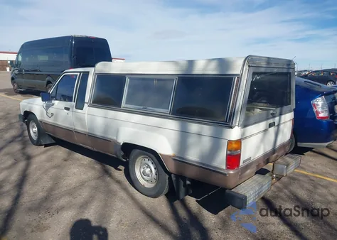 1986 Toyota Pickup Xtracab Rn70 Dlx из США, поврежденный, VIN JT4RN70D1G0009272